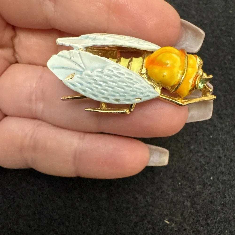 Vintage 1950's Gorgeous Enamel Cicada Brooch Multicolored Gold Tone